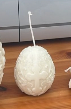 Bloom Egg with Cross