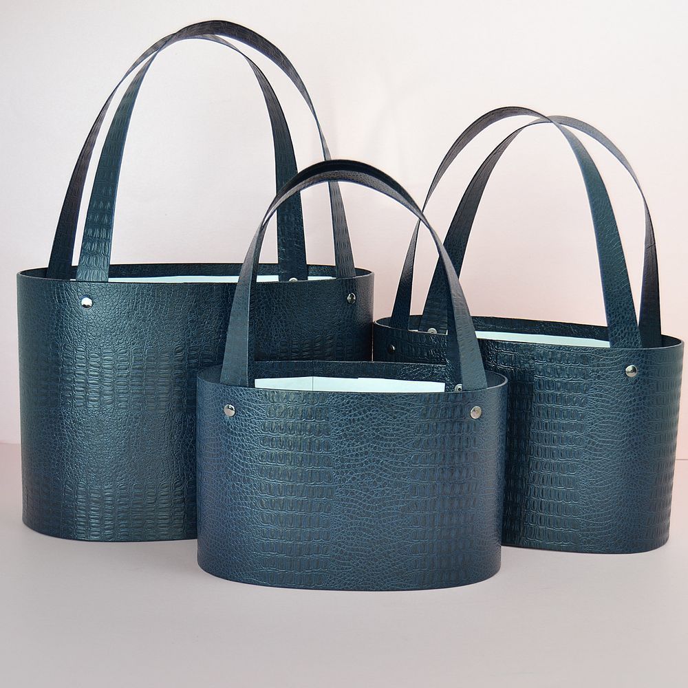 Crocodile Carry Vessel